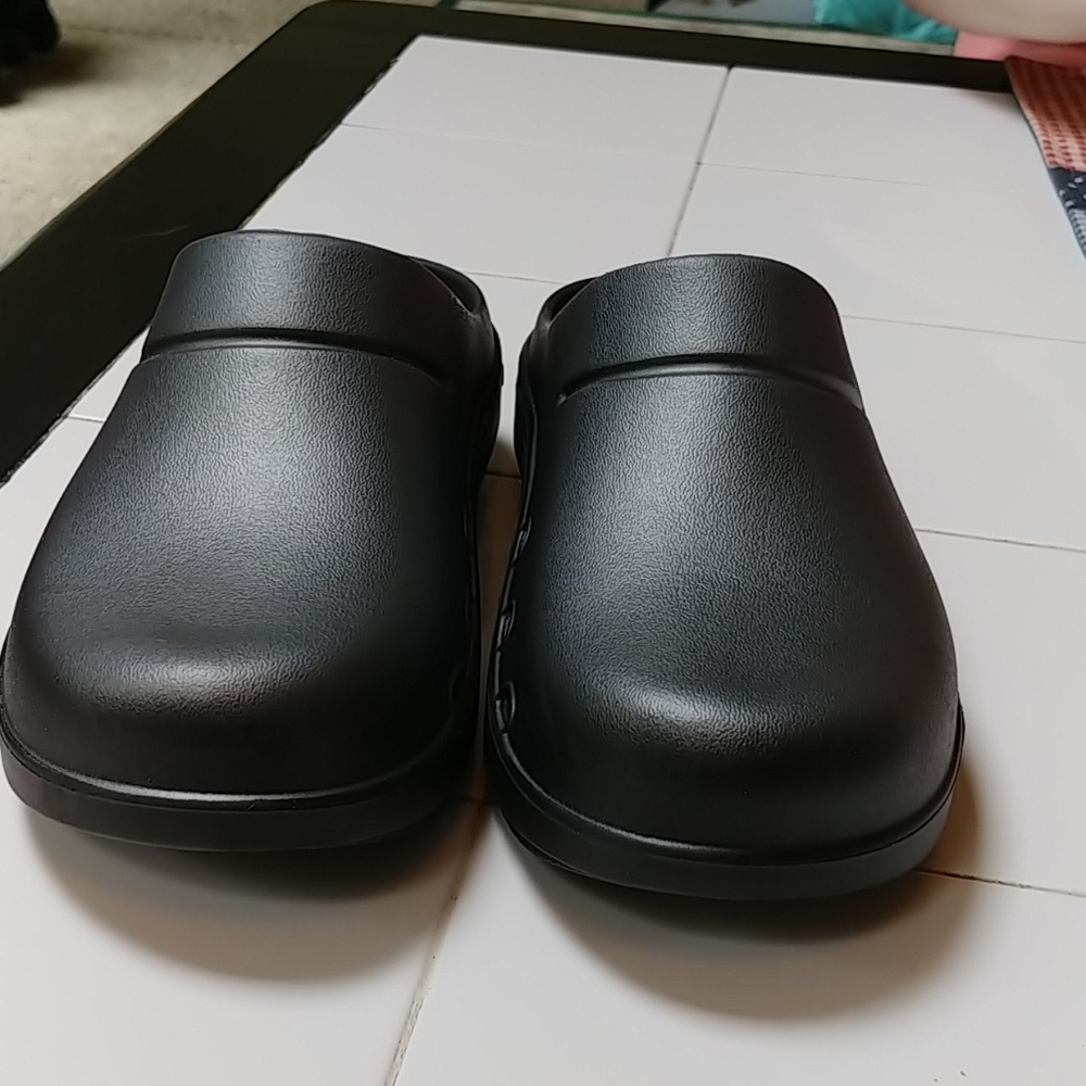 Oofos clog black oocloog size 7